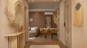 GUELIZ Seven Stays - Image 5