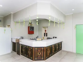 OYO 563 Jockey Lodge Hotel - Image 3