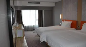 7Days Premium Chengdu New Century Global Centre New Exhibiton Branch - Image 2