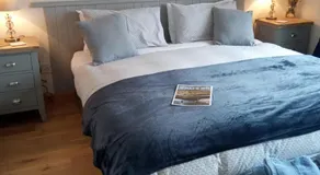 Clifden Bay Lodge - Image 2