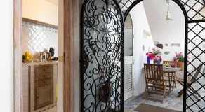 Villa Castello Apartments - Image 5