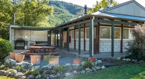 Alpine Adventure Holiday Park - Image 5