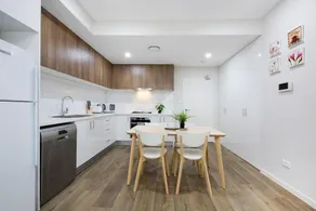 KozyGuru | Wentworthville | 2 Bed 2 Bath Apt - Image 4