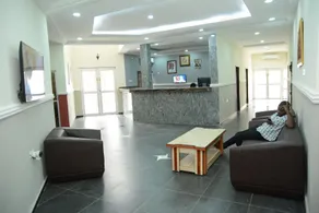 Iyore Grand Hotel and Suites - Image 4