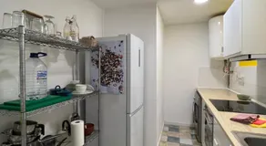 Alojamiento con encanto en planta superior ideal para trabajo y escapadas familiares en Montserrat - Image 5