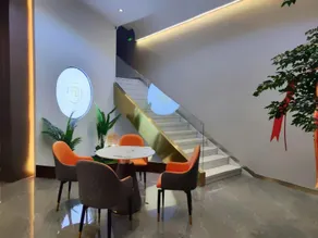 Runze Business Hotel - Image 5