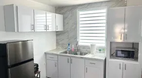 Stylish 2BR w private balcony - Image 4