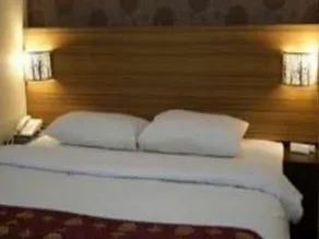 Grand Hotel - Image 4