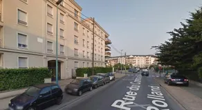 Chic Appartement Design et Securise avec parking, Proche Paris I CDG - Image 4