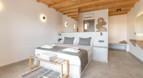 Diamond Of Mykonos - Image 2