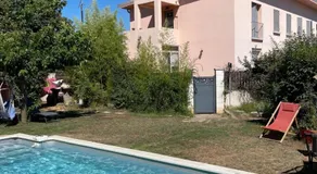 Studio with pool and quiet, non-shared garden, 1 lit double - Image 4