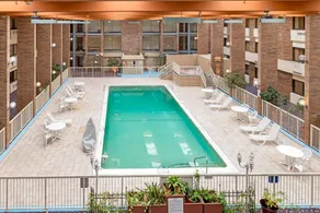 Clarion Hotel & Conference Center Lansing West - Image 2