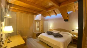 Principessa Giovanna Boutique Chalet - Image 5