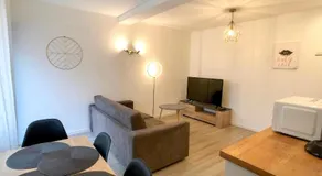 Charming Home - City Center Cosy Apartments - Image 2
