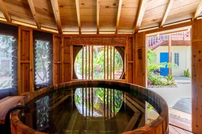 Espacioso 1500 pies cuadrados, 140m², Tranquilo, casa única redonda en una aldea de Okinawa - Image 2