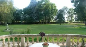 Château XIXe avec parc, chambres spacieuses et petit déjeuner local, proche forêt et cité médiévale - FR-1-410-411 - Image 5