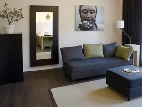 A Small Hotel - Image 4