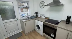 Pristine 3 bedroom house - Image 5