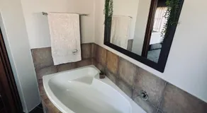 Annie's Place - Image 4