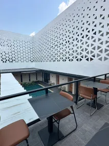Diamond Hotel - Image 5