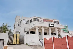 Hotel O White Palace Hotel - Image 4