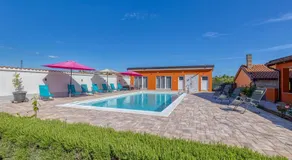 Apartments Danka with Shared Pool - Image 5