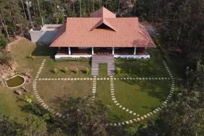 StayVista at Sienna - Strelitzia 3BHK with Breakfast and Jacuzzi - Luxury Homestay - Image 5