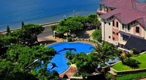 Beachfront Hotel - Image 2