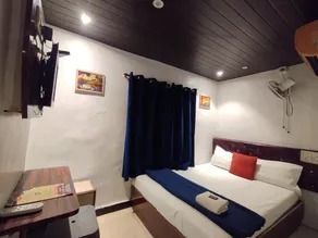 Hotel Aspen - Nr Mumbai Airport - Image 3