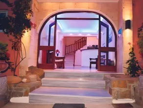 Afrodite Hotel Apartments - Image 4