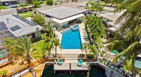 Waterfront Villa - Image 4