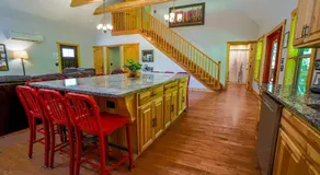 Foothills Family Retreat - 7 Bedrooms, Hot Tub - Image 3
