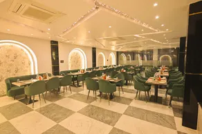 Madhuram Hotel - Image 5