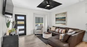 Plush & Roomy - Perfect for All Ages near KU & KC - Image 2