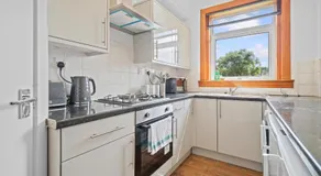 Whiteside 3 Bedroom Apartment - Bathgate - Image 2
