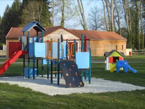 Les Roulottes de la Champagne Campground - Image 3