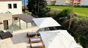 Luxury Sunset Villa with Private Pool & Sea Views - Image 5