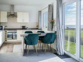 The Penthouse - 1 Bedroom Apartment - Ocean Breeze - Image 4