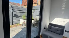 Contemporary garden studio in Brighton! - Image 3