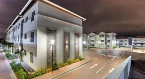 Savannah Park Luxury Apartments - Image 2