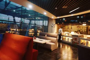 Qingdao Sophia International Hotel - Image 2