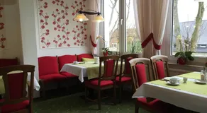 Thermen Hotel Pension Villa Holstein - Image 3