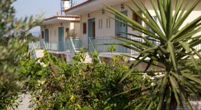 Ancient Assini Apartments - Image 4