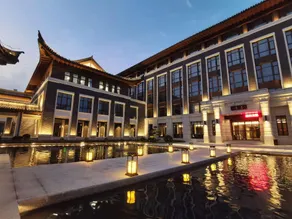 Delight Hotel Lotus Courtyard - Image 4