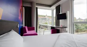 qubixx stadtmittehotel - Image 2