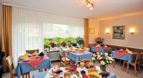 Hotel Pension Heidi - Image 2