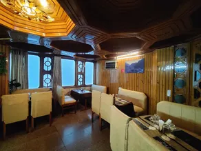 Auckland Hotel and Restaurant - Image 2