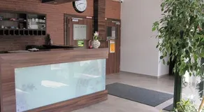 F - Team Hotel - Image 5