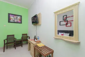 RedDoorz at Hotel Nuansa Ngawi - Image 2