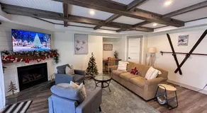 Beautiful tranquil centrally located condo - Image 3